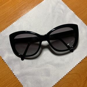 Burberry sunglasses